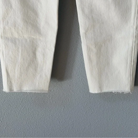 Madewell Women's Straight Leg Cream Jeans “The Mom Jean” - Picture 6 of 11